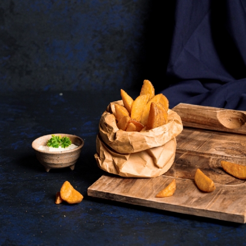 Potato Wedges with Tarta Sauce
