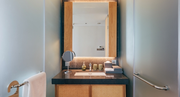 The-su-ocean-view--bathroom_48916950031_o | The Su - Deluxe Ocean Front